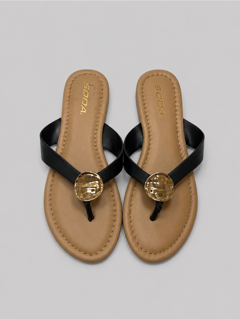 SODA Women's Black & Tan Flat Sandals with Gold Accent - Size 7.5